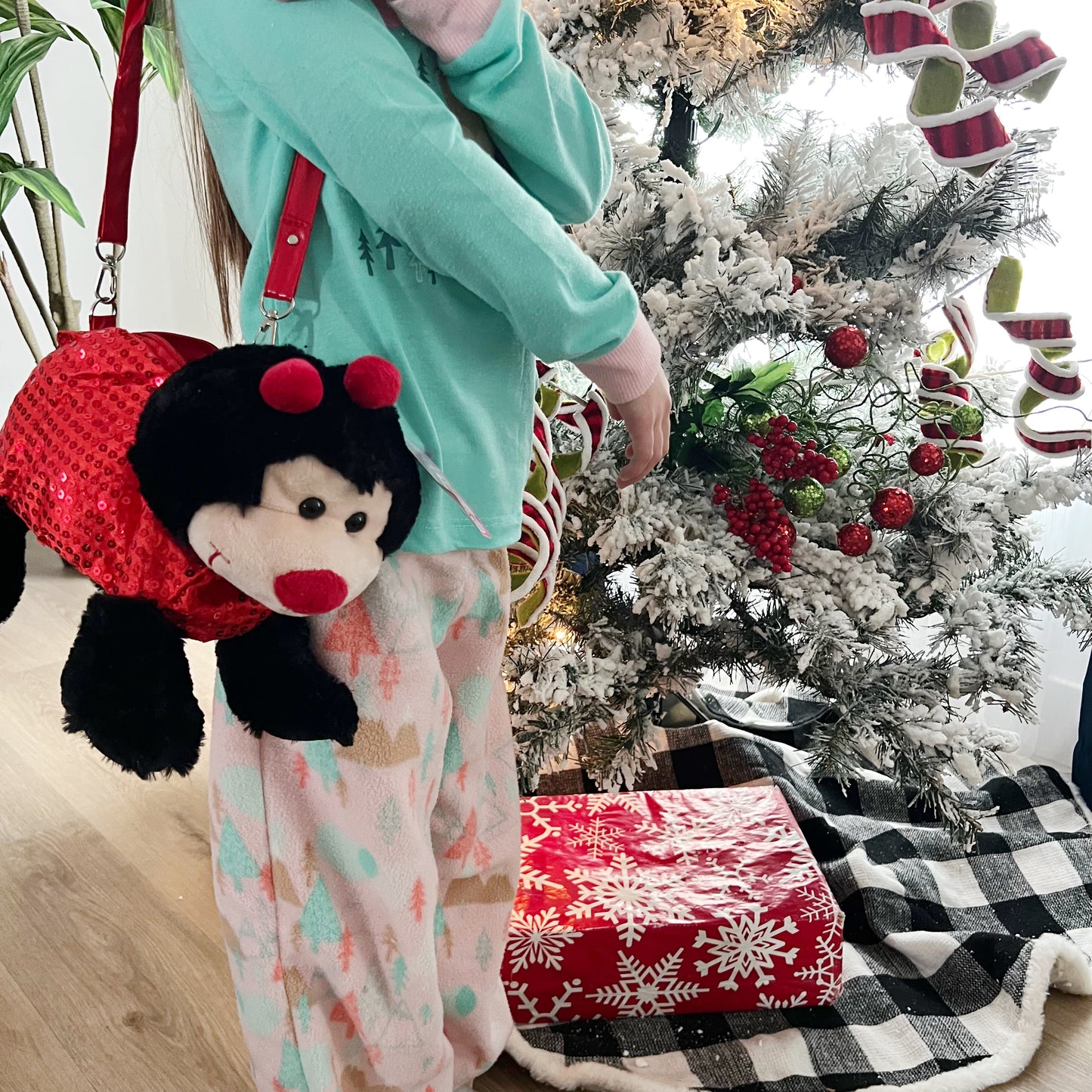 Gift for: Little Miss! Lady Bug Purse Bag with strap