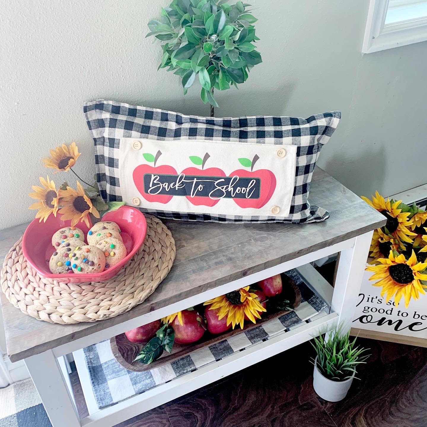 SEASONAL SET: Buffalo Check Gingham Pillow (comes w/ foam insert & these 4 panels in back pocket) SUNFLOWERS, SNOWMAN SCARVES, BE MY VALENTINE, SUMMER VINTAGE CAMPER