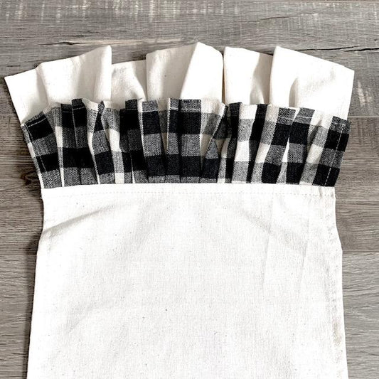 Matching Table Runner: BUFFALO CHECK RUNNER  or  FARM CHARCOAL STRIPES RUNNER